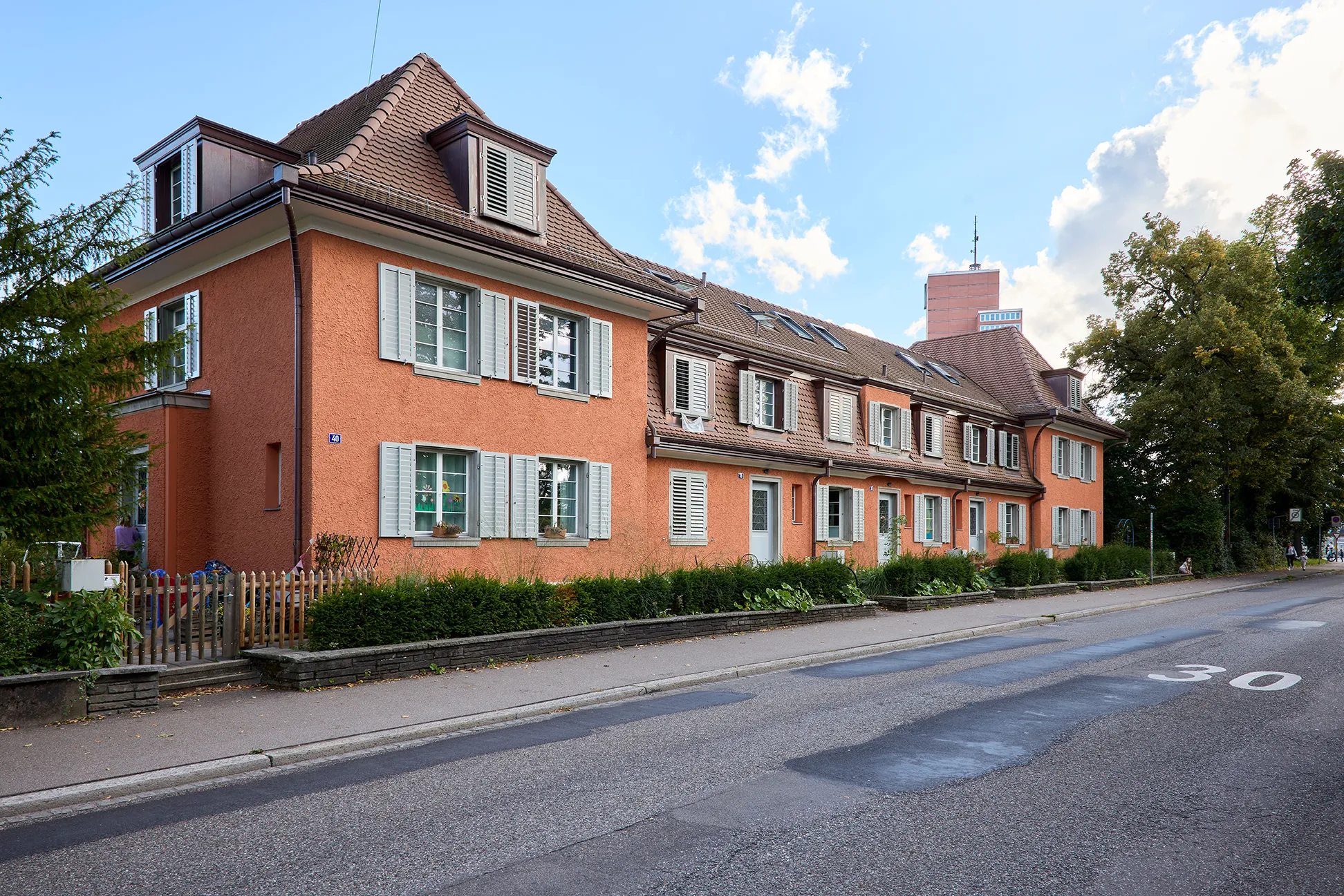 Zoom: wgw_wohnbau-genossenschaft_waldheim_winterthur_siedlung_haldenstrasse_32-40_2.webp