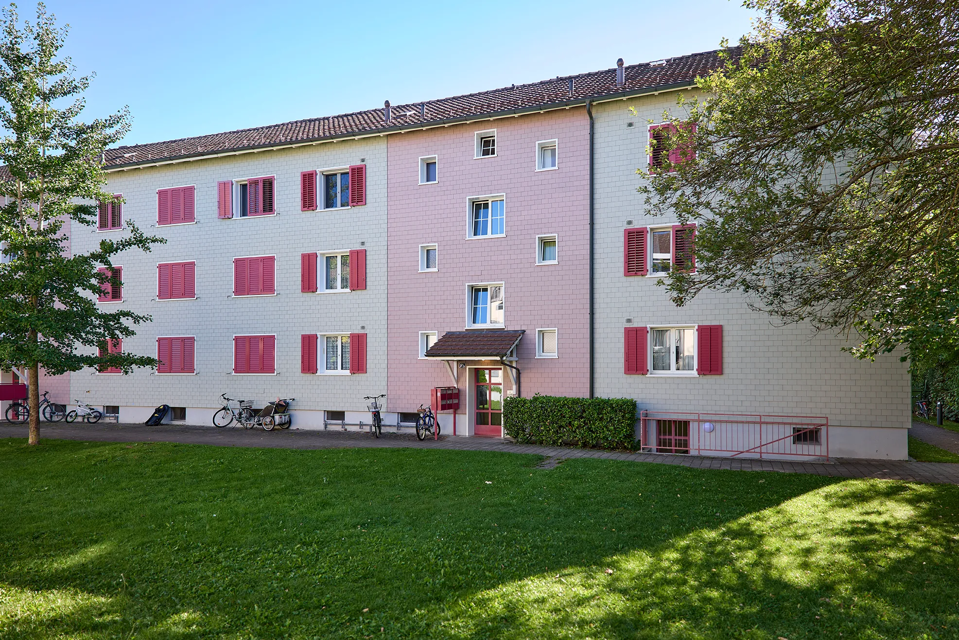 Zoom: wgw_wohnbau-genossenschaft_waldheim_winterthur_siedlung_weberstrasse_71-77_4.webp