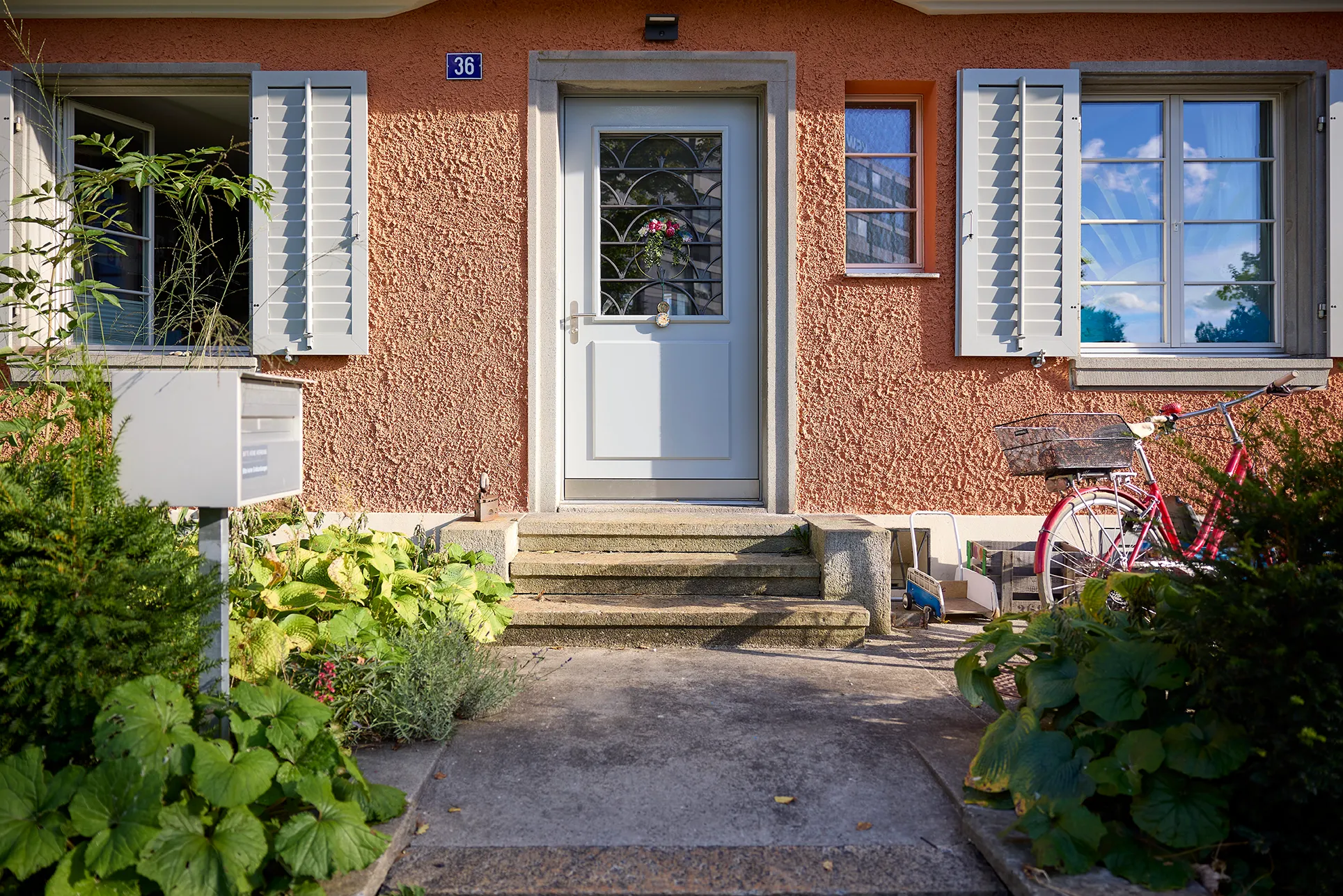 Zoom: wgw_wohnbau-genossenschaft_waldheim_winterthur_siedlung_haldenstrasse_32-40_4.webp