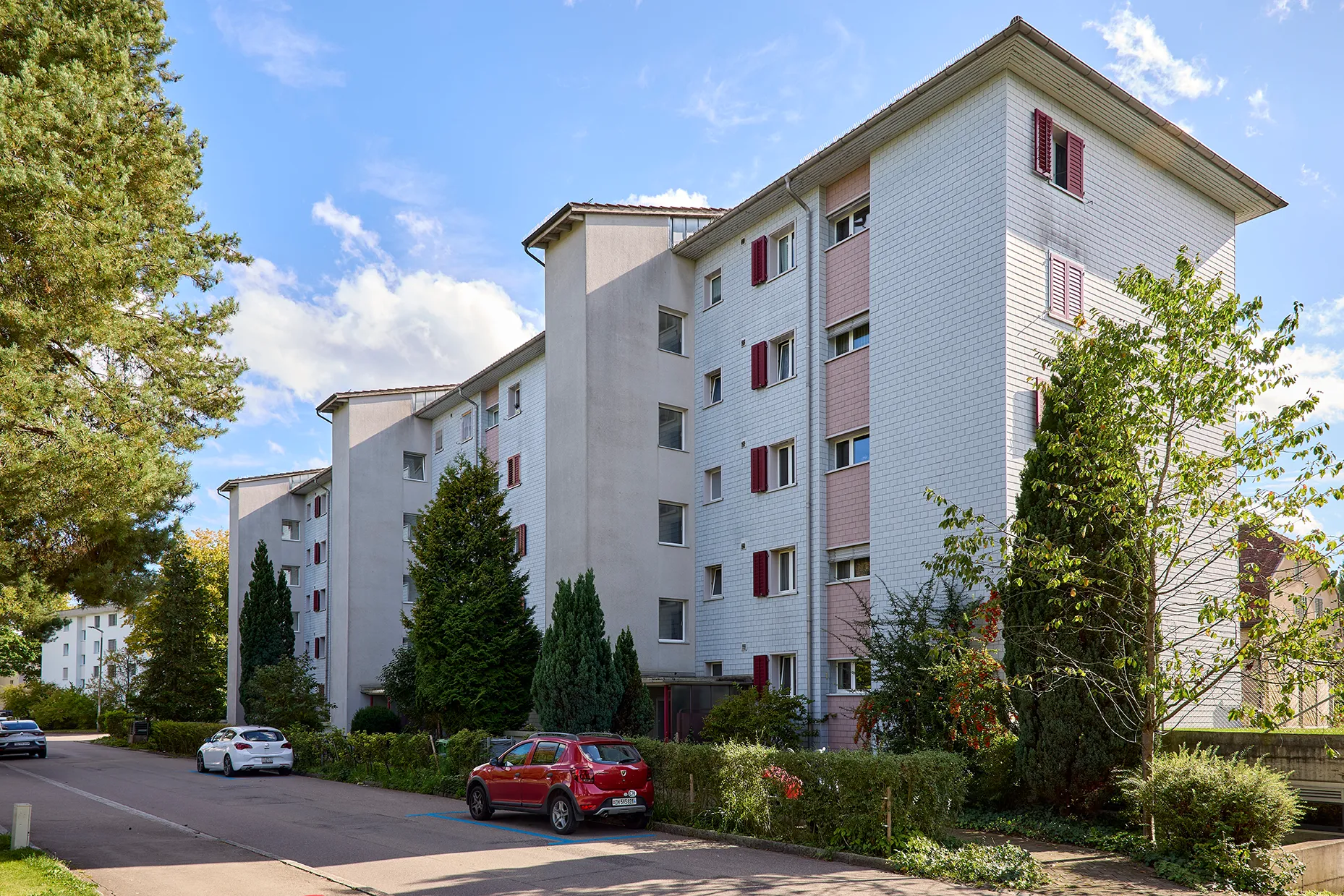 Zoom: wgw_wohnbau-genossenschaft_waldheim_winterthur_siedlung_hornlistrasse_46-50_1.webp