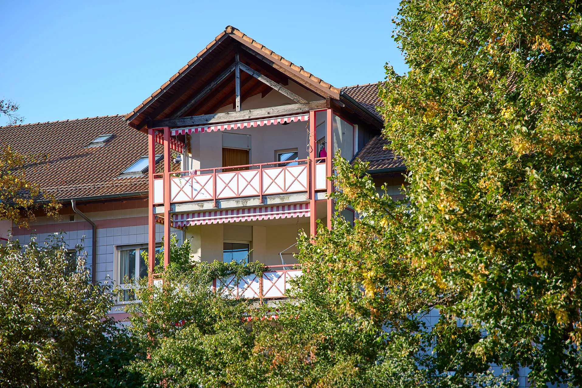 Zoom: wgw_wohnbau-genossenschaft_waldheim_winterthur_siedlung_ruchwiesenstrasse_45-47_1.webp
