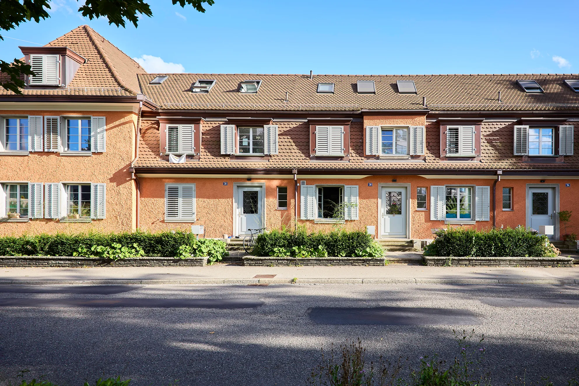 Zoom: wgw_wohnbau-genossenschaft_waldheim_winterthur_siedlung_haldenstrasse_32-40_1.webp