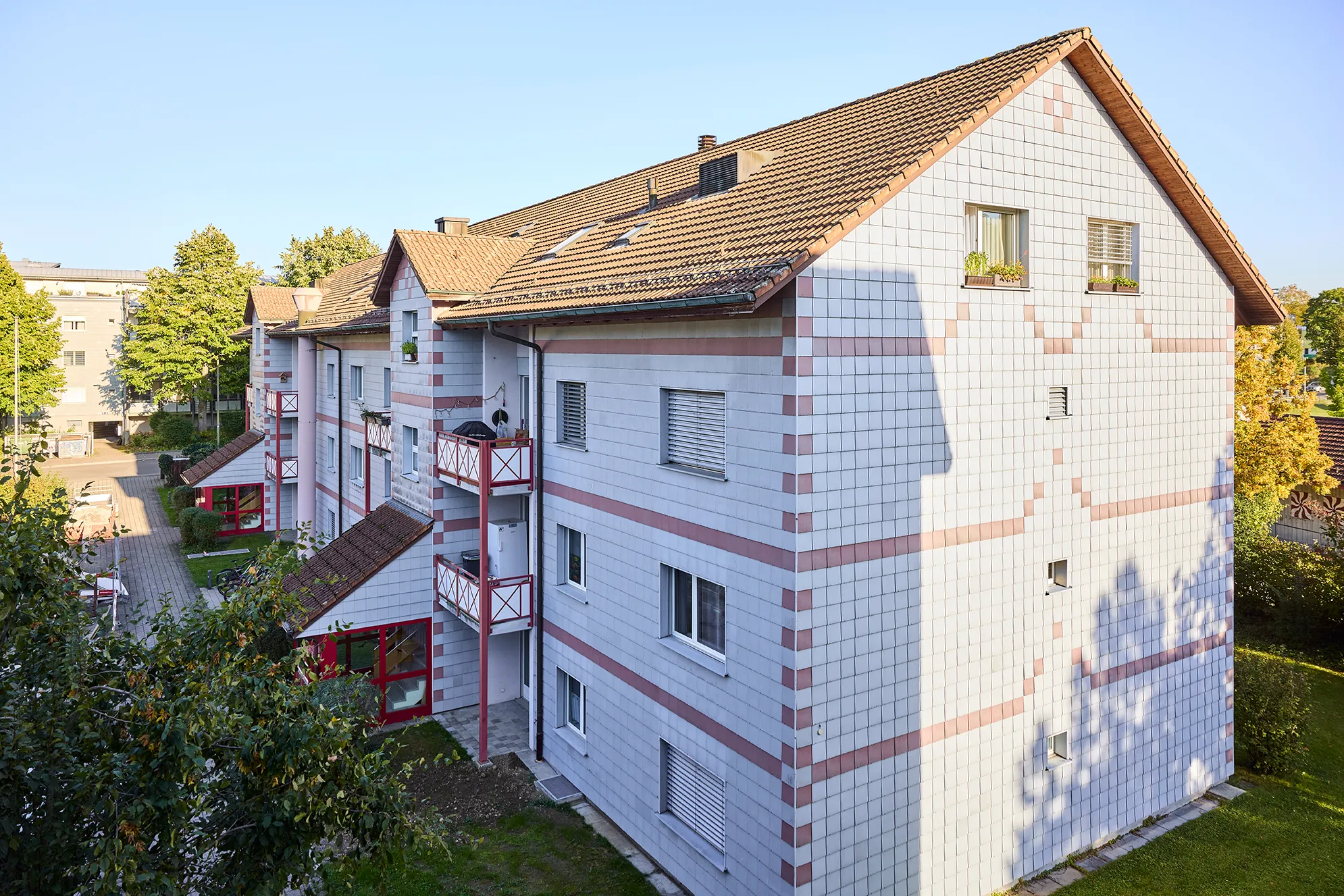 Zoom: wgw_wohnbau-genossenschaft_waldheim_winterthur_siedlung_ruchwiesenstrasse_45-47_5.webp