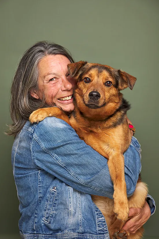 Wohnbau-Genossenschaft Waldheim Winterthur Bürohund Dita.webp Wohnbau-Genossenschaft Waldheim Winterthur Bürohund Dita